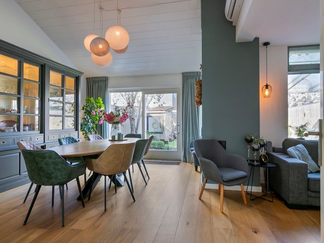 Erasmuslaan 19, Oegstgeest