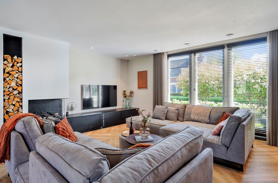Raadhuisstraat 8
