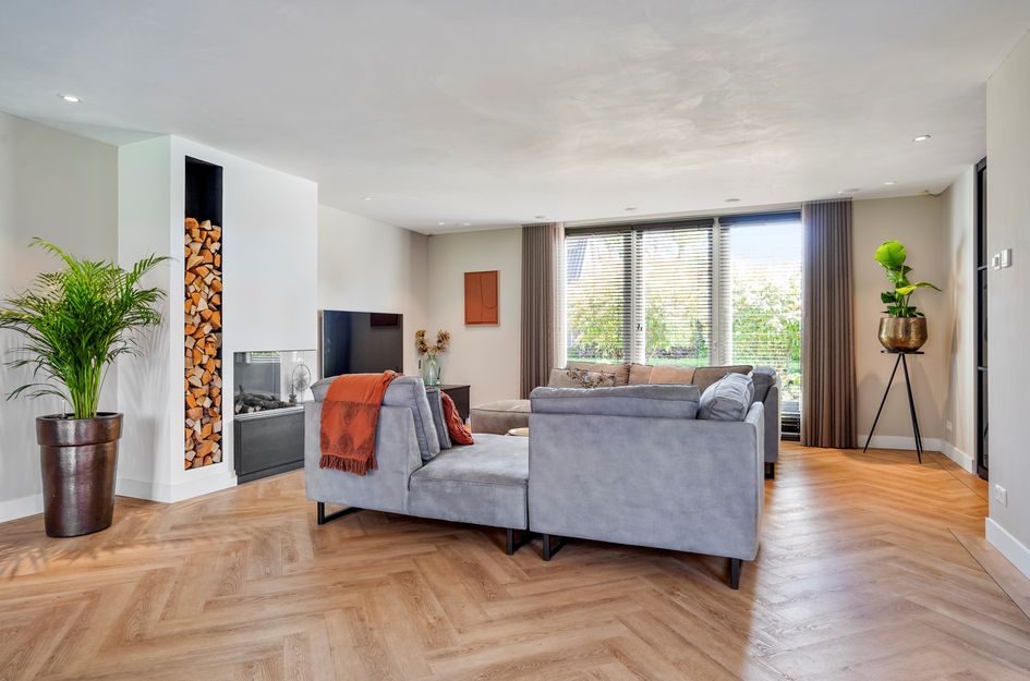 Raadhuisstraat 8
