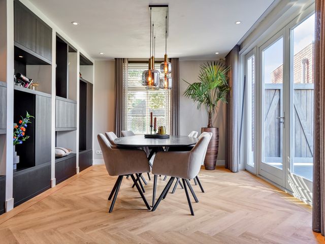 Raadhuisstraat 8, Berkel-Enschot