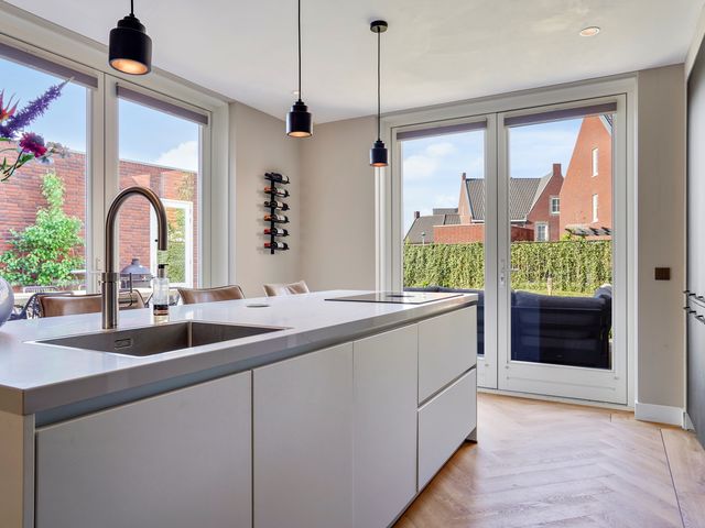 Raadhuisstraat 8, Berkel-Enschot