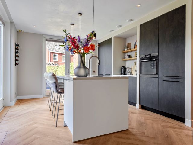 Raadhuisstraat 8, Berkel-Enschot