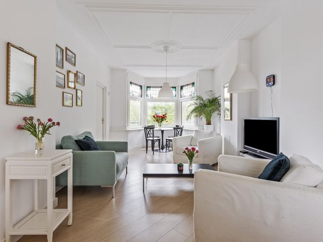 Buys Ballotsingel 68A, Schiedam