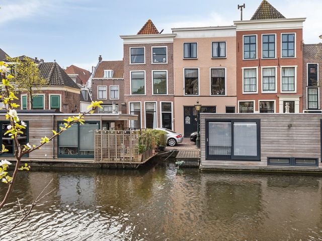 Utrechtse Veer 22, Leiden