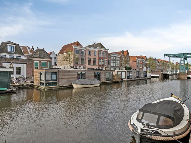Utrechtse Veer 22, Leiden