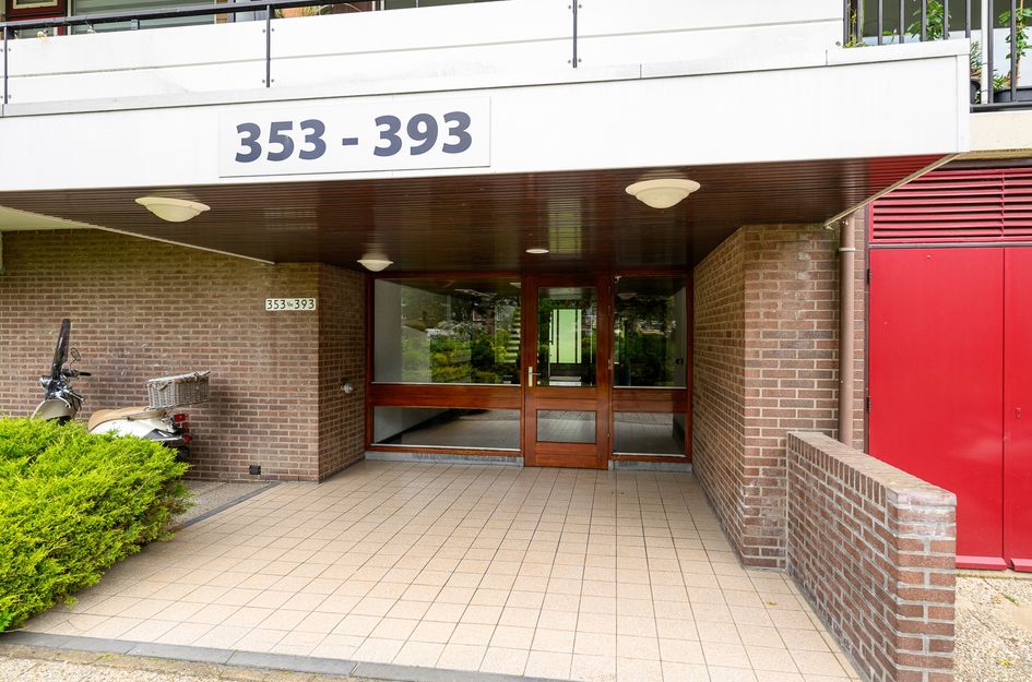Hammarskjöldlaan 379