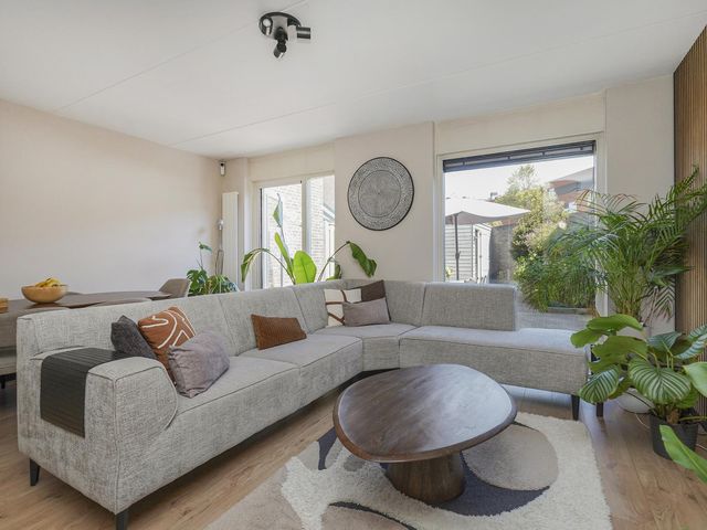 Schouw 87, Alphen Aan Den Rijn