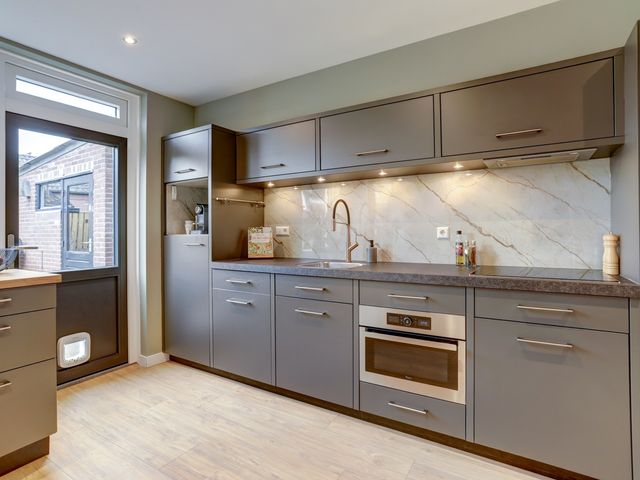 Van Gerwenstraat 16, Hapert