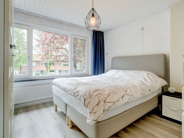 Van Gerwenstraat 16, Hapert