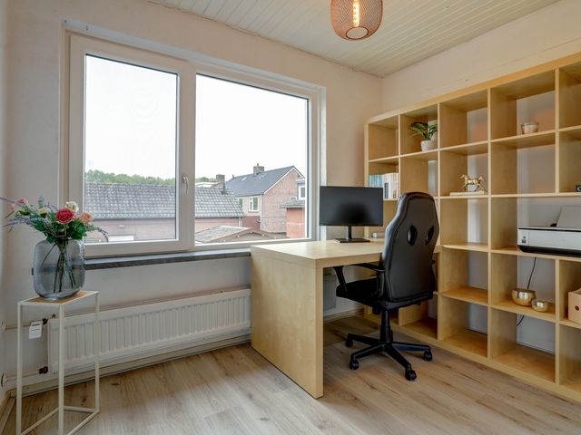 Van Gerwenstraat 16, Hapert