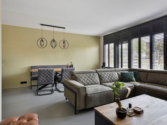 Doorzwin 2308, Julianadorp