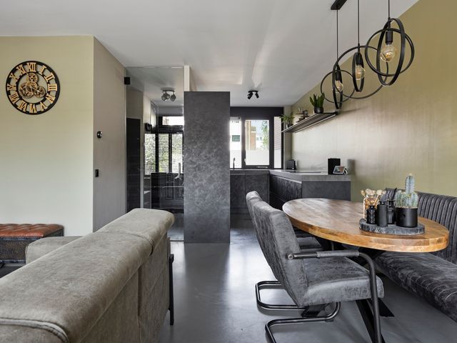 Doorzwin 2308, Julianadorp