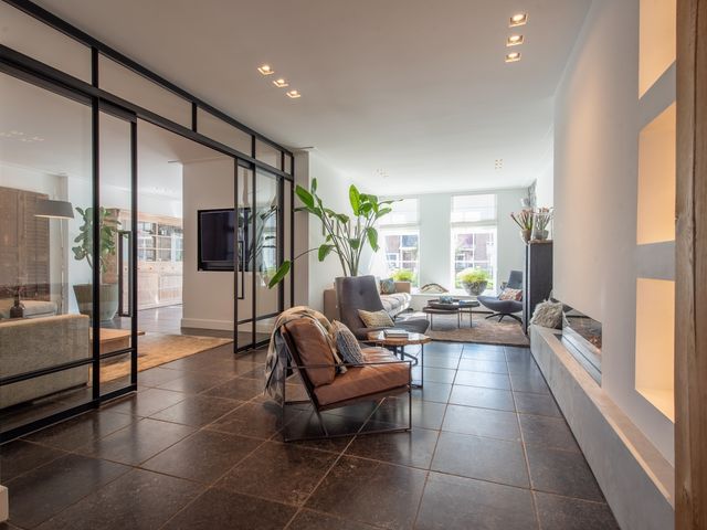 's-Herenstraat 64, Maasland