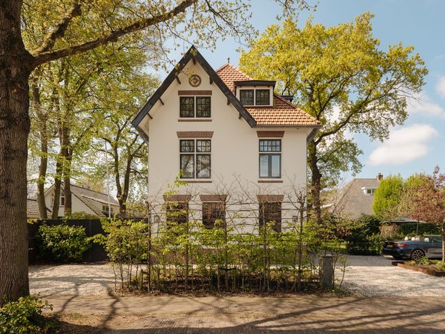 Ruinelaan 34, Bergen Nh