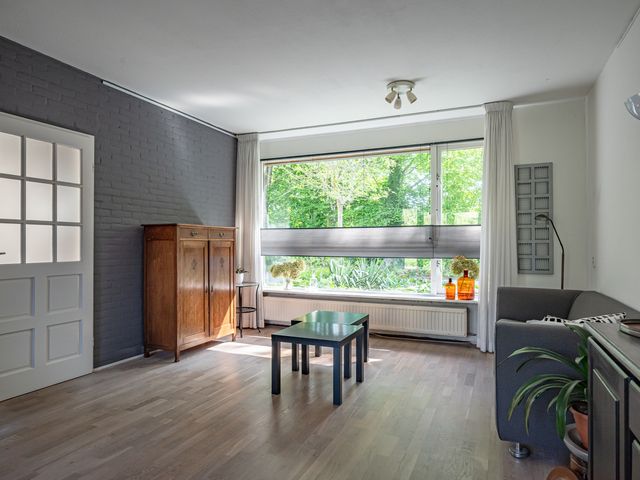 Sportsingel 22, Bant