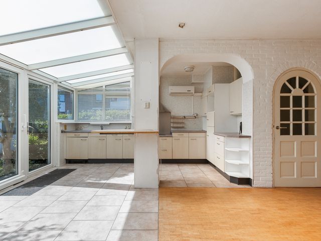 Van Eedenstraat 1, Dordrecht