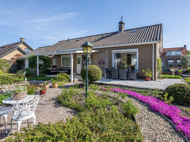 Marietjespad 26, Middelharnis