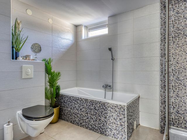 Isabelladonk 11, Roosendaal