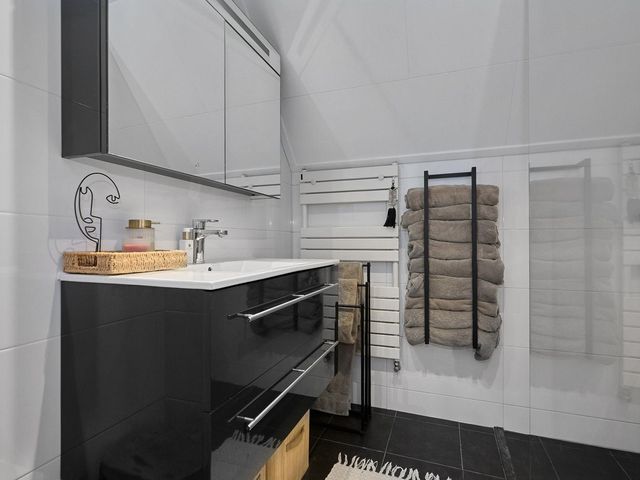 Stoholm 105, Hoofddorp