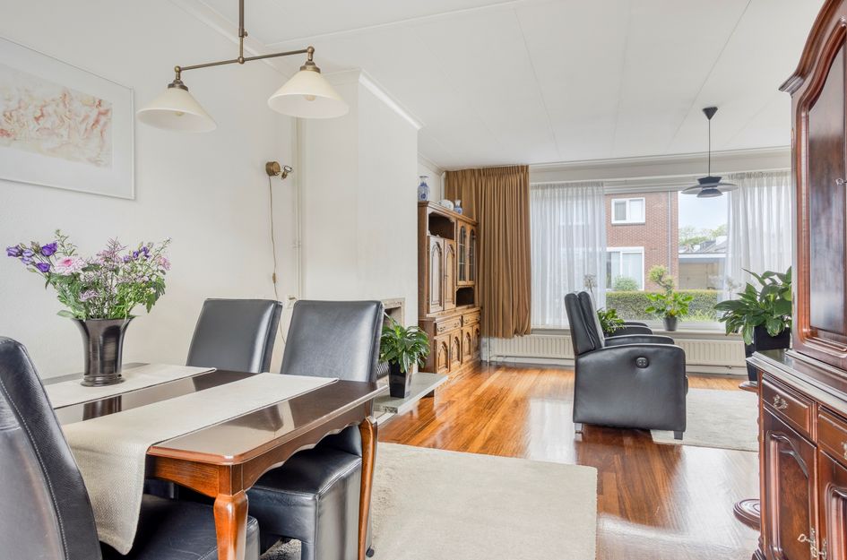 Carry Van Bruggenstraat 12