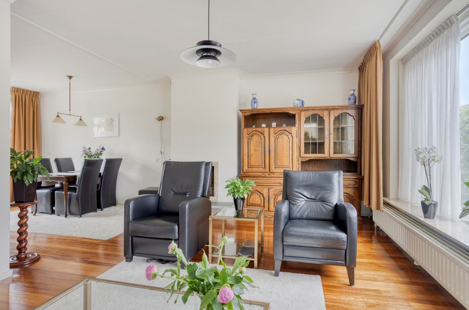 Carry Van Bruggenstraat 12