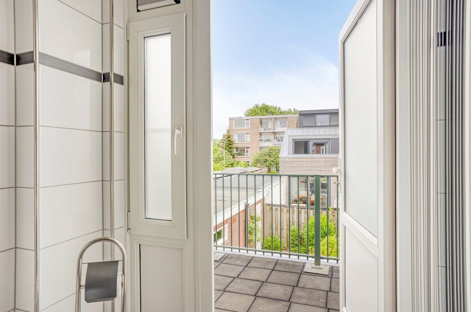Carry Van Bruggenstraat 12
