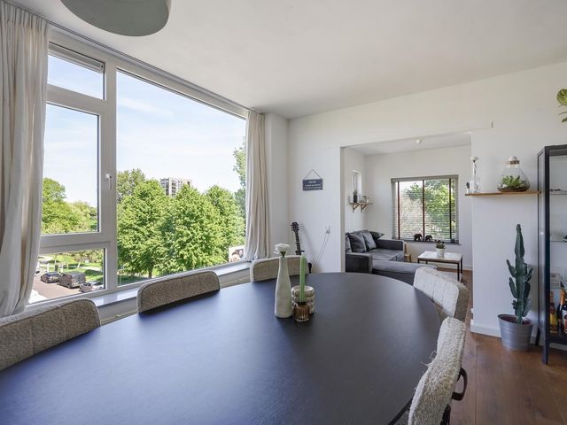 Spinozalaan 283, Voorburg
