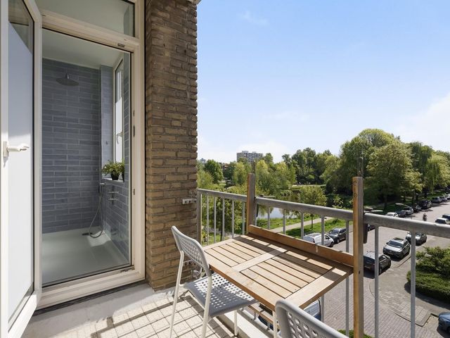 Spinozalaan 283, Voorburg