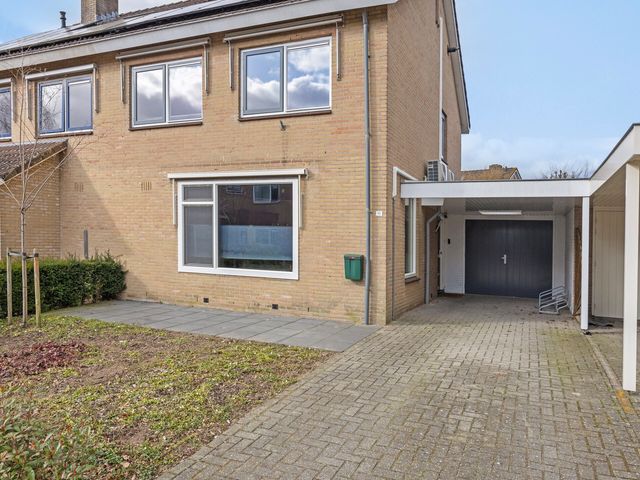 Kievitsbloem 10, Dalfsen