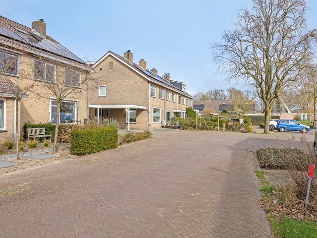 Kievitsbloem 10, Dalfsen