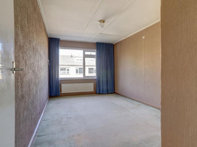 Beukenlaan 40, Waalwijk