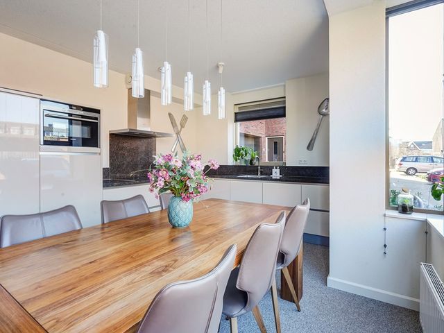 Juttepeer 31, Den Hoorn