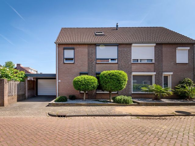 Molenveldstraat 16, Baarlo Lb