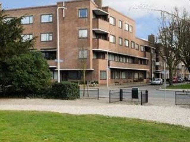 Jozef Israëlsplein , Den Haag