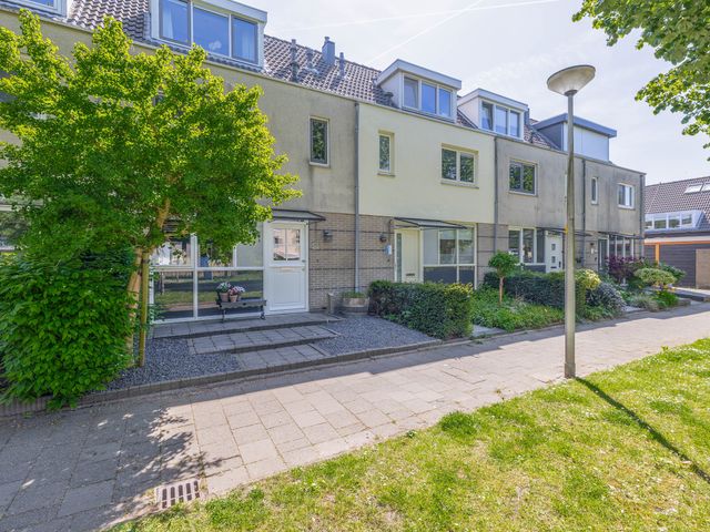 Mina Druckerhoeve 8, Waddinxveen