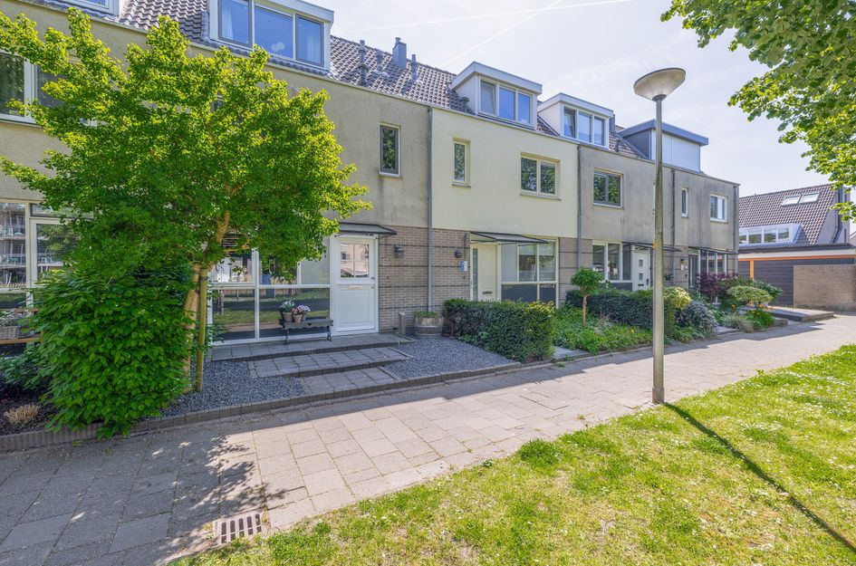 Mina Druckerhoeve 8