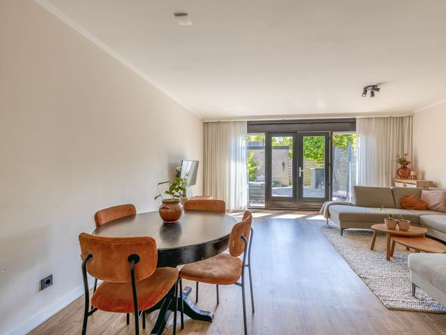 Mina Druckerhoeve 8, Waddinxveen