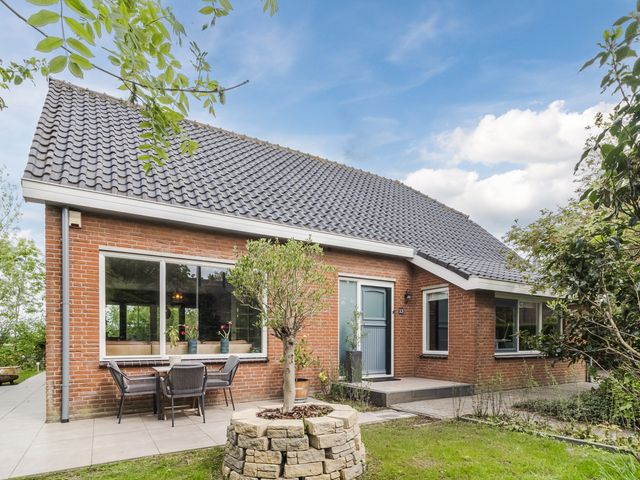 't Woudt 13, Schipluiden