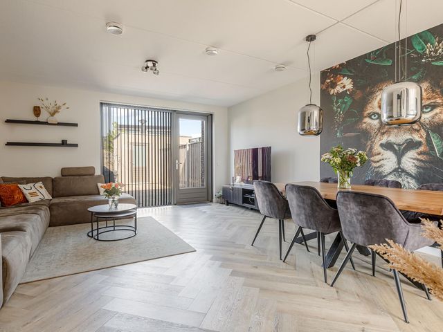 Koriander 74, Lelystad