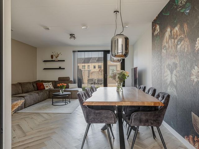 Koriander 74, Lelystad