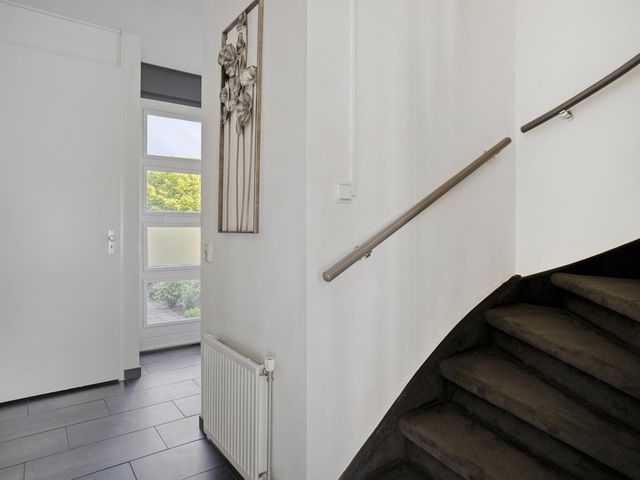 Elzenseloop 8, Heesch