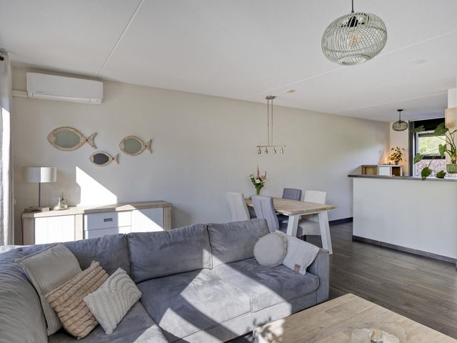Elzenseloop 8, Heesch