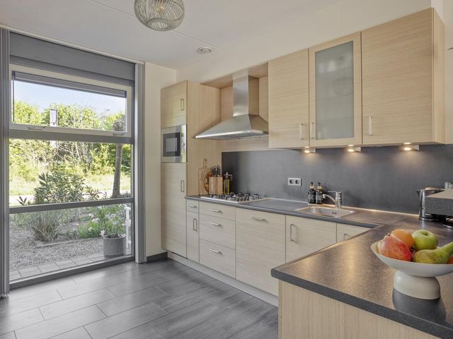Elzenseloop 8, Heesch