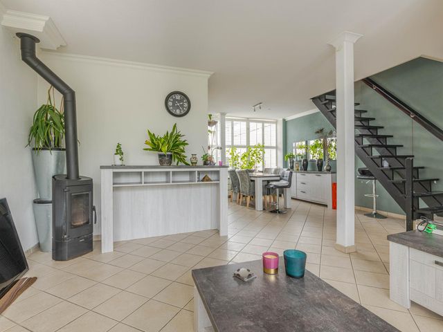 Steenhoeck 33, Heenvliet