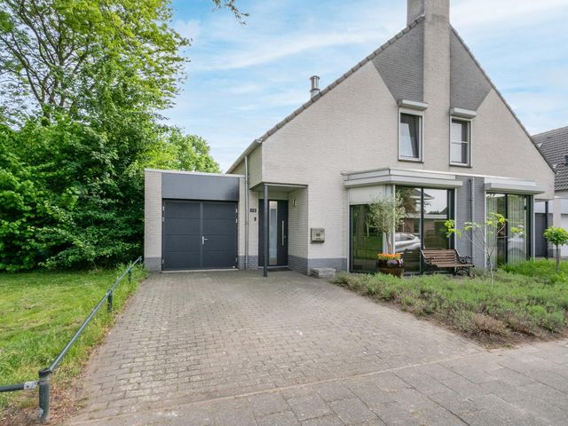 Paltrokmolen 112, Weert