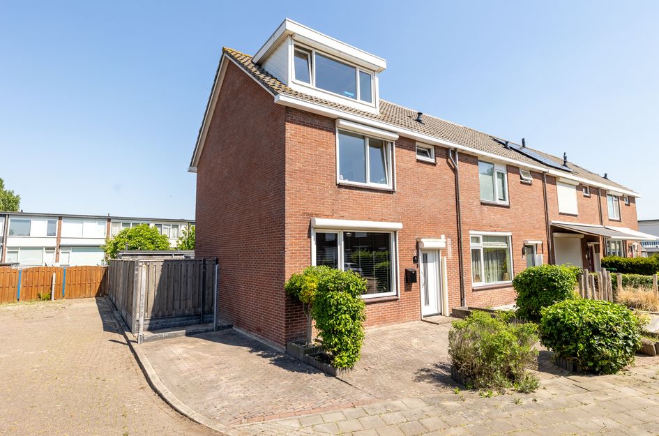 Zuiderzeestraat 8