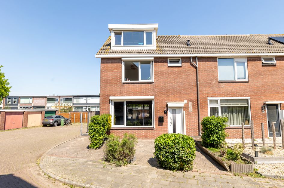 Zuiderzeestraat 8