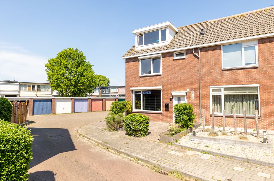 Zuiderzeestraat 8