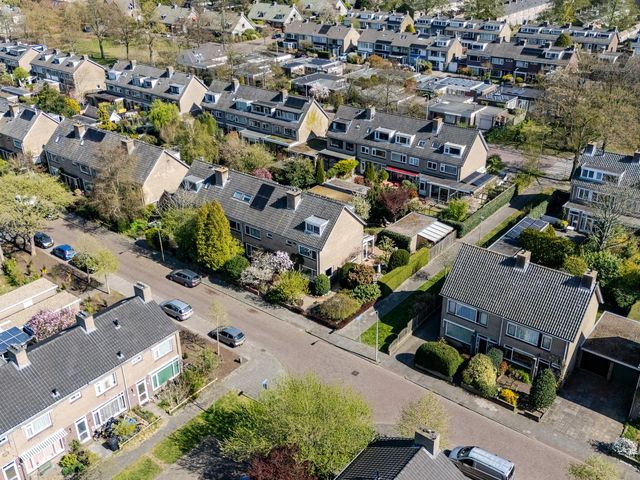 Van Helsdingenlaan 19, Voorschoten
