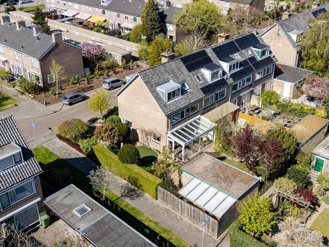 Van Helsdingenlaan 19, Voorschoten